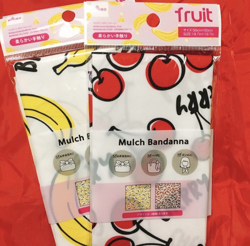 ダイソー バンダナ レビュー 活用法 コスパ, 100均 バンダナ おしゃれ 使い方, ダイソー バンダナ 種類 サイズ 柄 一覧, バンダナ ダイソー アレンジ 巻き方