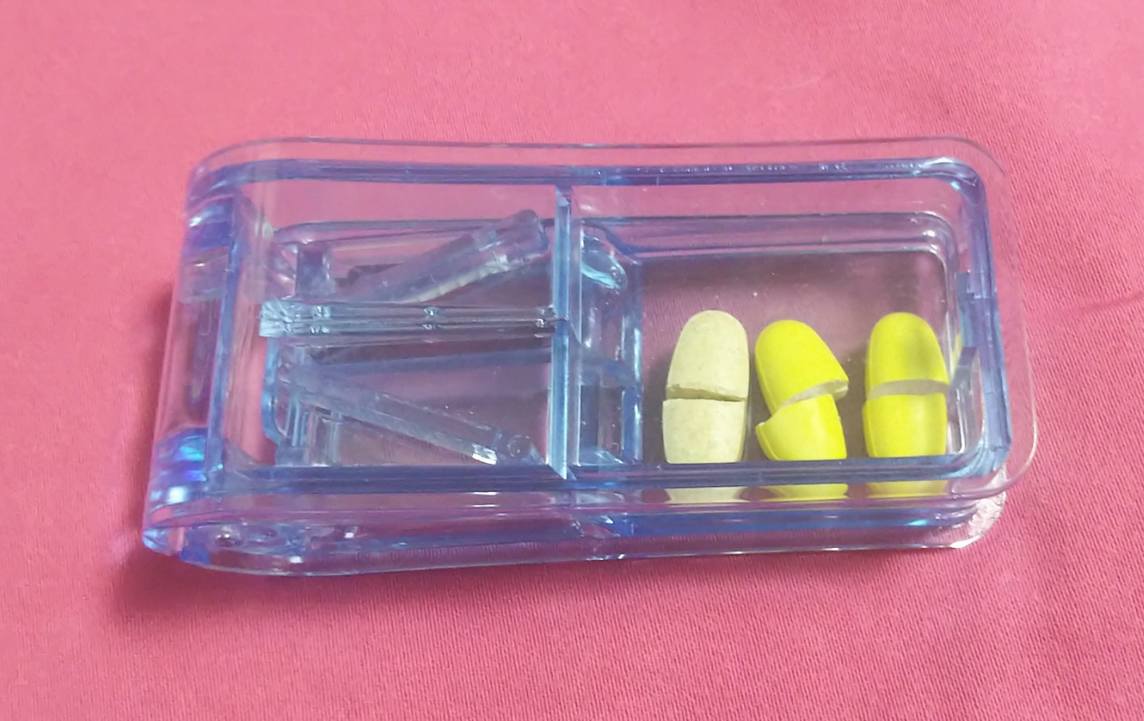 Opret ピルカッター
