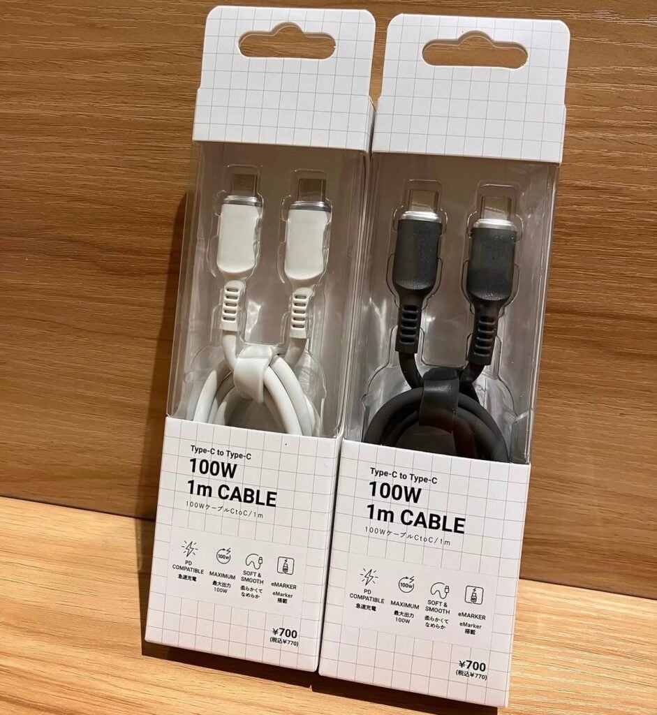 ライトニングケーブル コンビニ, Lightningケーブル ファミマ, iPhone ケーブル 緊急購入, コンビニ iPhone 充電ケーブル レビュー, ライトニングケーブル 使える？