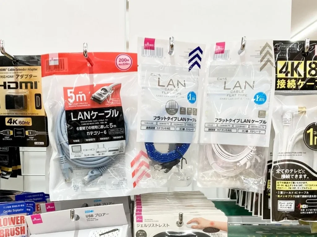 100均 LANケーブル セリア ダイソー レビュー, セリア ダイソー LANケーブル 速度 耐久性, 100均 LAN ケーブル コスパ 検証