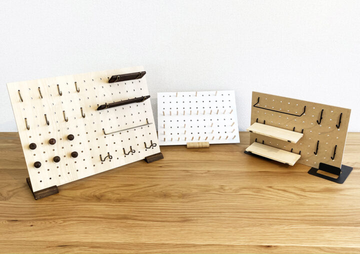 セリア 有孔ボード ダイソー 比較 レビュー, 100均 有孔ボード 収納 DIY 検証, セリア ダイソー 有孔ボード 使い心地
