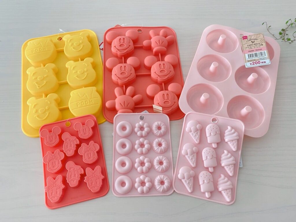 ダイソー シリコン型 レビュー お菓子作り, シリコン型 ダイソー 2年 使用感 セリア 比較, ダイソー シリコン型 お菓子作り初心者 使える, シリコン型 ダイソー セリア 本音レビュー