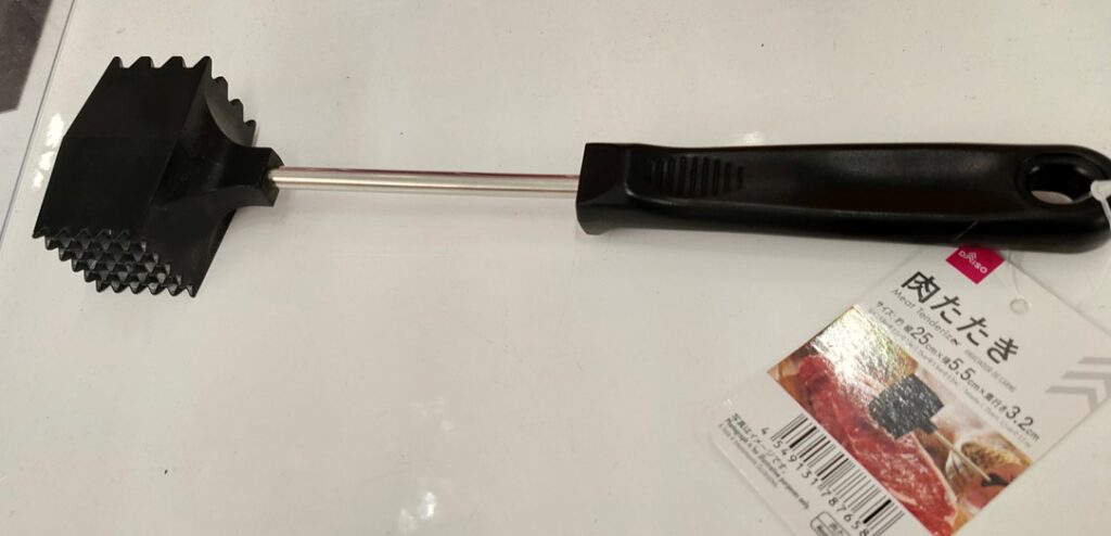 100均 肉穴あけ器 ダイソー 使用レビュー, 肉穴あけ器 100均 ダイソー 半年 使用感, ダイソー 肉穴あけ器 ステーキ とんかつ 検証, 肉穴あけ器 100均 ダイソー 本音レビュー